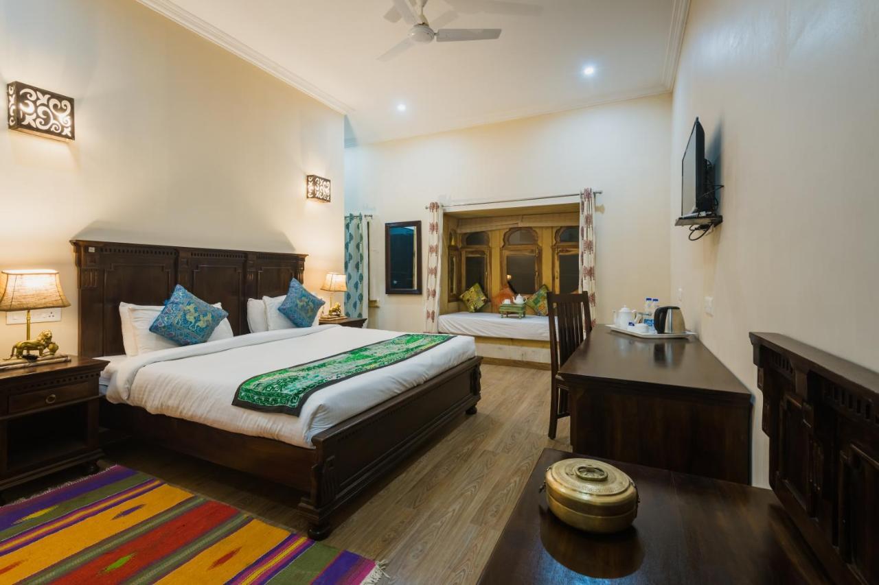 Hotel Dev Garh Джайсалмер Экстерьер фото